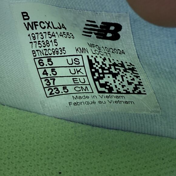 New Balance Women's White Running Shoes - Picture 11 of 16